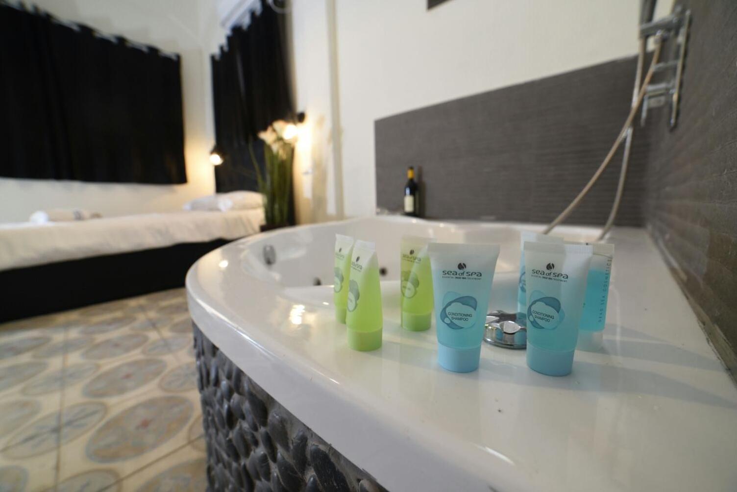 Shirat Ha-Agam Hotel Tiberiade Esterno foto